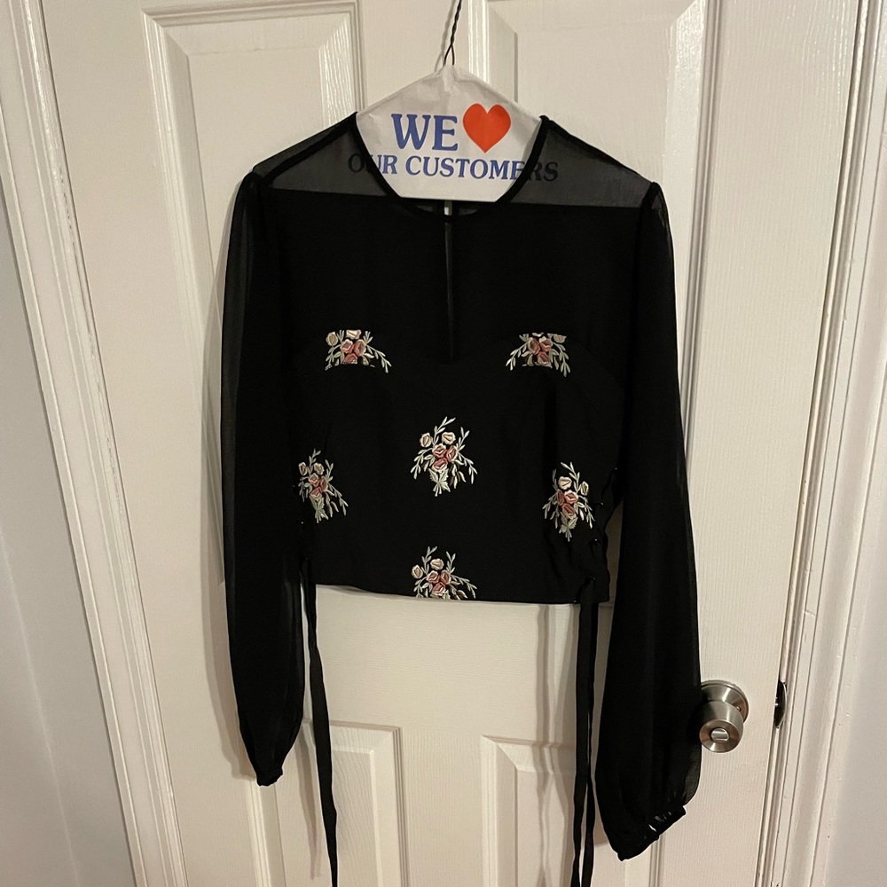 NWT Revolve Dianna Tularosa flowy sleeved embroidered blouse